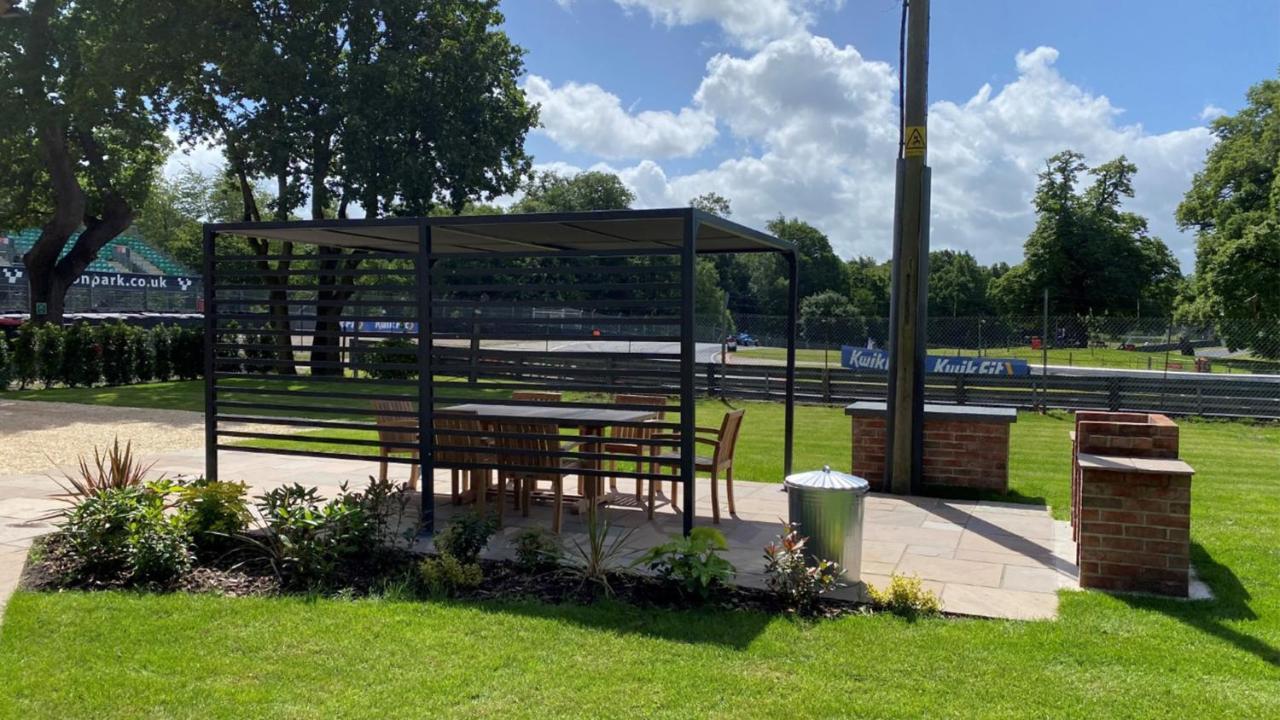 Oulton Park Lodge Little Budworth Экстерьер фото